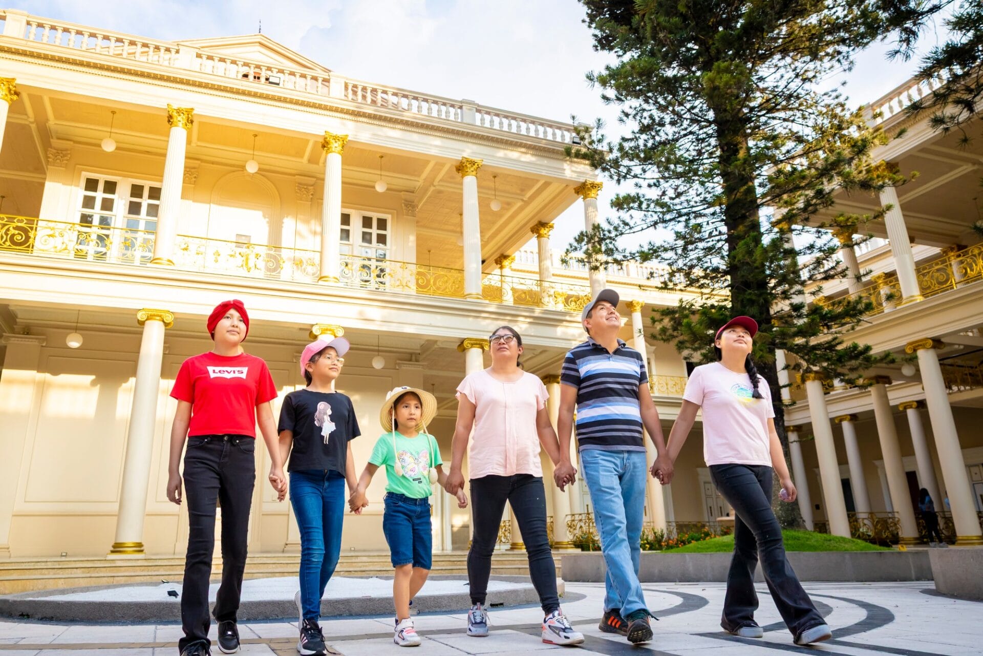 El Salvador Family Friendly